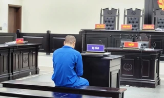 Giết hại đồng nghiệp vì tranh giành khách, tài xế xe ôm lĩnh án chung thân