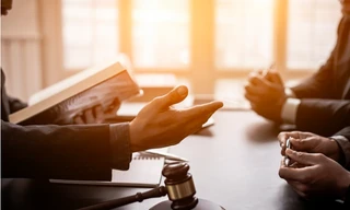 Án lệ liên quan góp vốn kinh doanh nhưng bị bác đơn khởi kiện công nhận là thành viên công ty 