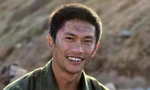 Một cảnh trong phim Mưa đỏ .