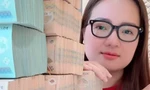 CLIP: Những màn khoe của 'gây choáng' của Hoàng Hường