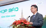 Nhà báo Phùng Công Sưởng - Tổng Biên tập Báo Tiền Phong phát biểu tại họp báo. Ảnh: Duy Anh