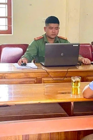 Đăng video AI bịa đặt 'lấy xương người nấu cao' để câu view