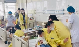 Nhiều trẻ nhỏ nhập viện vì cúm A: Cảnh báo nguy cơ biến chứng nặng