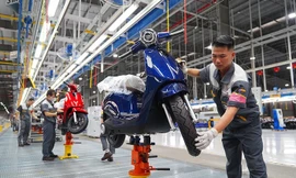 Thị trường xe máy điện Việt Nam: Tiềm năng ra sao, rào cản thế nào? 