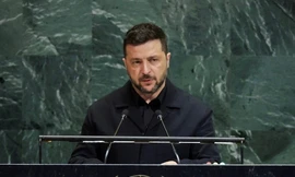 Tổng thống Ukraine thẳng thừng cảnh báo về máy bay không người lái