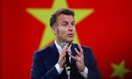 Tổng thống Pháp dọa áp thuế Trung Quốc vì thặng dư thương mại