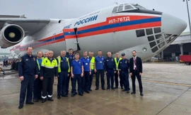 Máy bay Nga chở 30 tấn hàng viện trợ khẩn cấp cho người dân Việt Nam ở vùng lũ