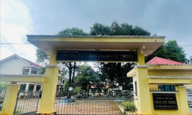 Làm rõ nhiều khoản thu của trường tiểu học khiến phụ huynh ‘choáng’