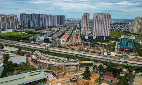 Hà Nội rào chắn nhiều đoạn Đại lộ Thăng Long đến hết năm 2026