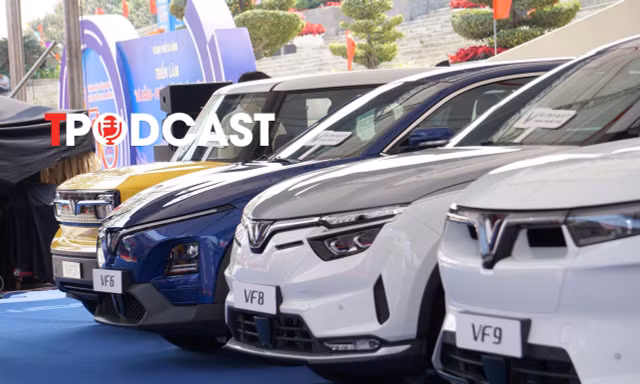 Thuê xe tự lái dịp lễ 30/4-1/5: Ô tô điện sớm 'cháy hàng'