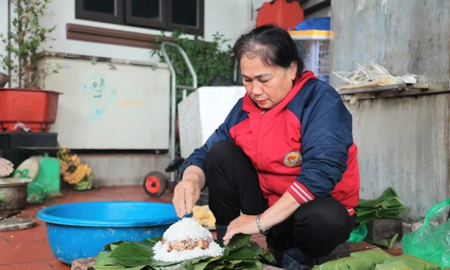 Làng bánh chưng Tranh Khúc tất bật vụ Tết