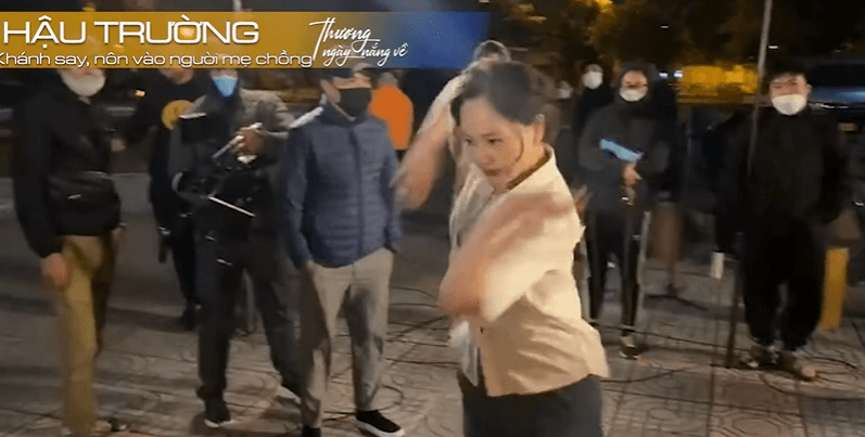 Cảnh quay thực hiện giữa tiết trời lạnh giá khiến Lan Phương rét run