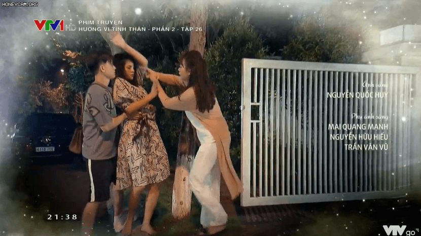 Nam lại vô tình chứng kiến Thu say xỉn