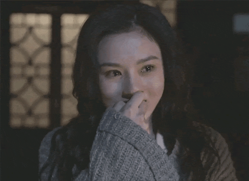 Nhưng Tống Tổ Nhi khóc cũng xuất sắc không kém. Nhưng Tống Tổ Nhi khóc cũng xuất sắc không kém.