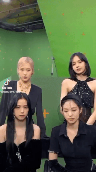 BLACKPINK trong video hậu trường BLACKPINK trong video hậu trường