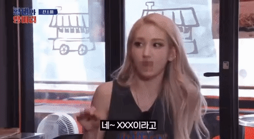 Cô nàng không ngần ngại tiết lộ luôn tên bạn trai cũ.