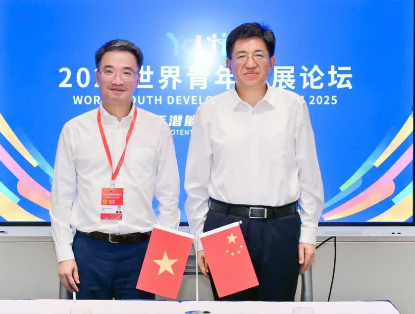 tien-phong-viet-trung.jpg