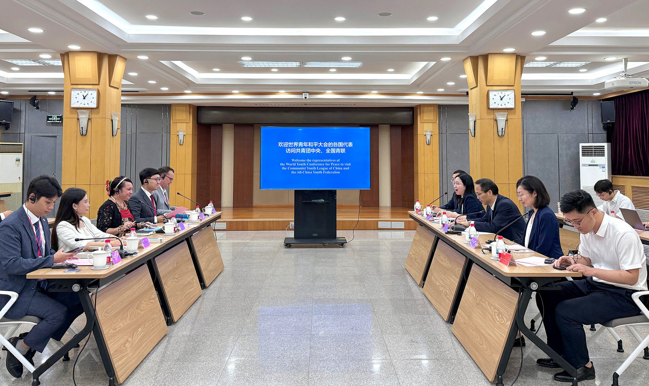 Quang cảnh buổi làm việc. Ảnh: BTC tienphong-viet-trung-bithu-duytrang5.jpg