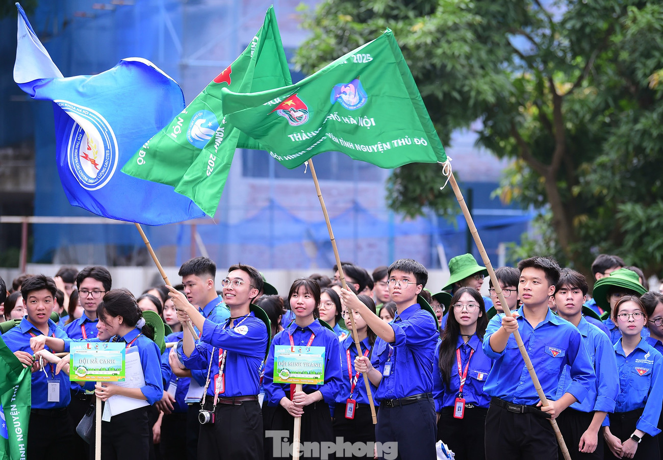 tp-sinhvientinhnguyen-muahexanh-hanoi16.jpg
