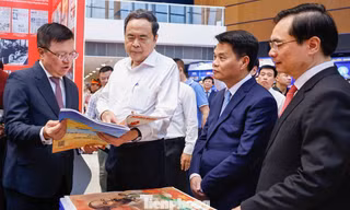 Chủ tịch Quốc hội Trần Thanh Mẫn động viên đội ngũ những người làm báo
