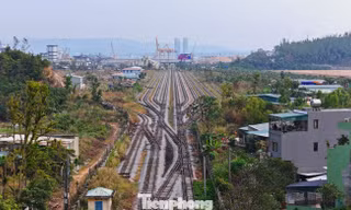 Bộ trưởng Xây dựng nói về đường sắt Hà Nội - Quảng Ninh 'đắp chiếu' hơn 10 năm