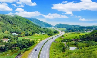 Hơn 7.600 tỷ đồng xóa 'nút thắt cổ chai' trên cao tốc Nội Bài - Lào Cai