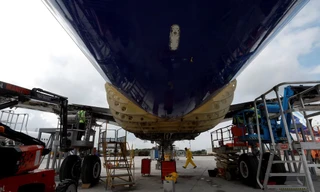 Chưa từng có: Cạn kiệt động cơ khiến máy bay mới thành... phế liệu