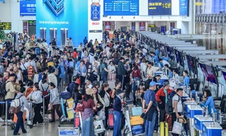 'Sốt' vé máy bay Tết, các hãng tăng mạnh chuyến đêm