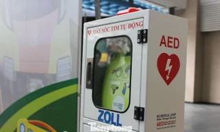 Lắp đặt máy sốc tim tự động tại ga tàu điện Cát Linh - Hà Đông