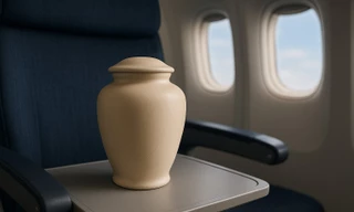 Bỏ giấy kiểm định y tế khi mang tro cốt đi máy bay 