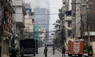 Nepal: Sân bay đóng cửa, khách du lịch mắc kẹt vì bạo loạn