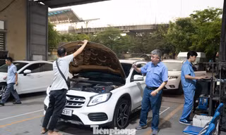 Mua ô tô cũ chưa hết hạn đăng kiểm phải đưa xe đi cập nhật thông tin