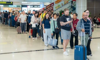 Lượng khách kỷ lục qua sân bay Nội Bài 