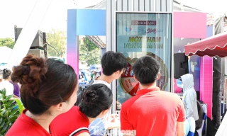 Trải nghiệm 'chạm đâu vui đó' tại Ngày thẻ Việt Nam 2025