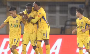 HIGHLIGHTS: Moore giúp SLNA hạ Hải Phòng