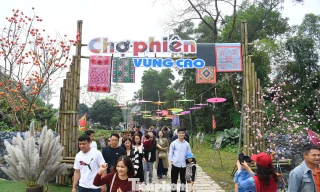 Trải nghiệm sắc màu chợ phiên vùng cao giữa lòng Hà Nội