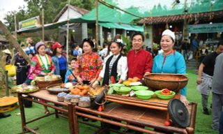 Trải nghiệm sắc màu chợ phiên vùng cao giữa lòng Hà Nội