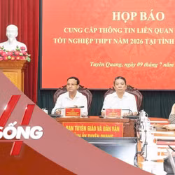 NHỊP SỐNG 24: 100% học sinh tại điểm thi Trường THPT Chuyên Tuyên Quang mong muốn được thi lại 