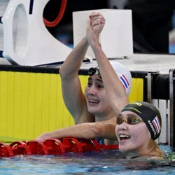 SEA Games 33: Karate lập hat-trick vàng; BTC mắc lỗi khiến kình ngư va đầu vào thành bể bơi