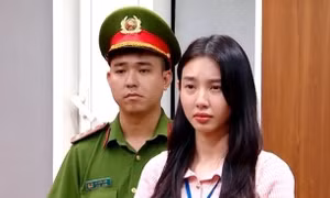 Thùy Tiên tại Cơ quan công an.