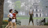 Người Hà Nội tập thể dục thời chống dịch Covid -19