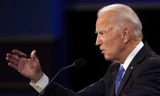 Ứng viên Joe Biden 'mắc bẫy' Tổng thống Trump trong tranh luận vòng hai