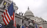 Cảnh hỗn loạn ở Điện Capitol. Ảnh: Reuters