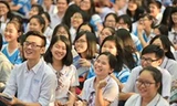 Giáo viên, học sinh Hà Nội không dùng điện thoại di động trong giờ học