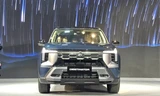 Cận cảnh mẫu SUV 7 chỗ mới của Mitsubishi tại Việt Nam