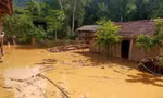 Lũ lớn đổ về sông Mã, di dời khẩn cấp hàng trăm hộ dân ở Sơn La