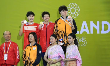 SEA GAMES 33: Đoàn Thể thao Việt Nam giành mưa HCV; Em trai Ánh Viên phá kỷ lục SEA Games