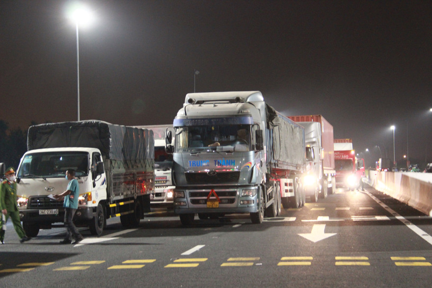 Quảng Ninh: Khởi tố vụ án làm lây lan dịch bệnh liên quan 2 xe khách