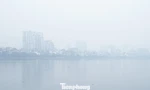 Bầu trời Hà Nội mù mịt trong ngày ô nhiễm không khí đứng thứ 2 thế giới