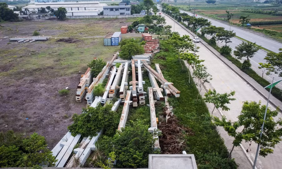 Hồ sơ bị 'đóng băng' gần 10 năm, tỉnh lạnh lùng bảo 'không có vướng mắc' 